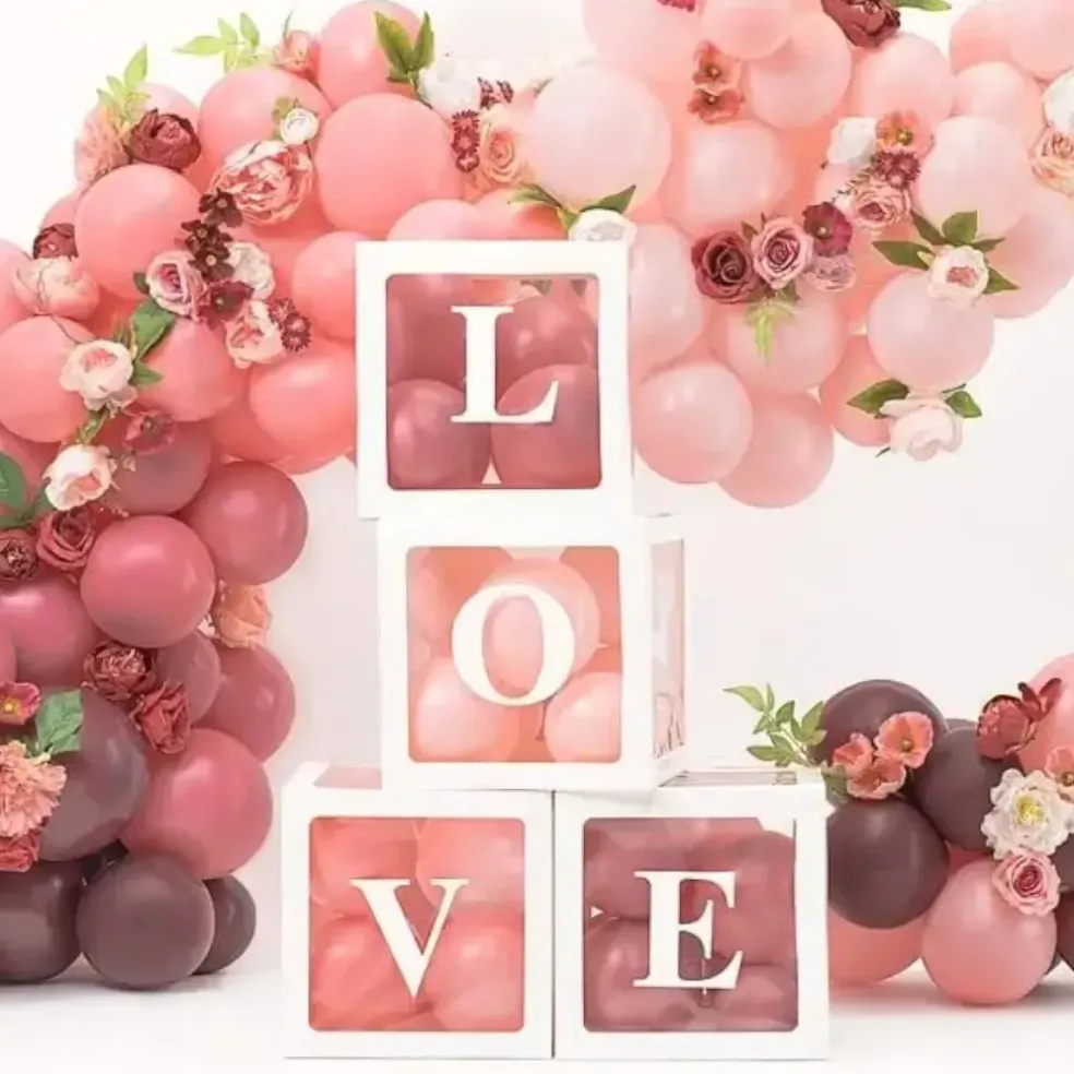 4 CUBES À BALLON "LOVE"