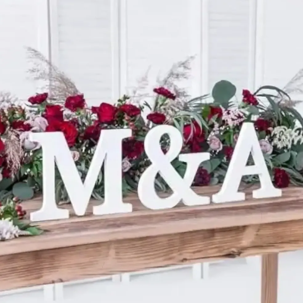 Lettre M en Bois Blanc